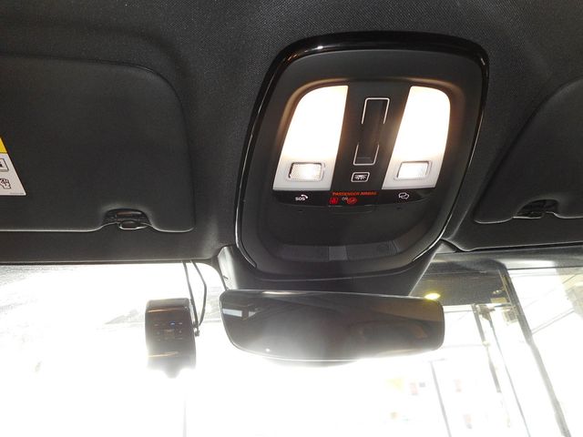 Volvo CROSS COUNTRY 2025-03 3687003-19