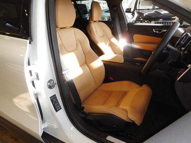 Volvo CROSS COUNTRY 2025-03 3687003-24