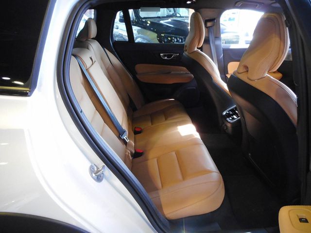 Volvo CROSS COUNTRY 2025-03 3687003-25