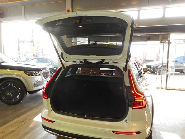 Volvo CROSS COUNTRY 2025-03 3687003-28