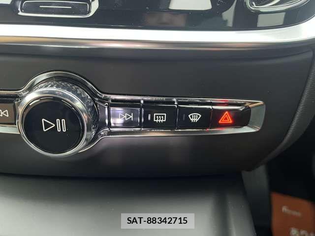 Volvo CROSS COUNTRY 2024-05 3911033-8