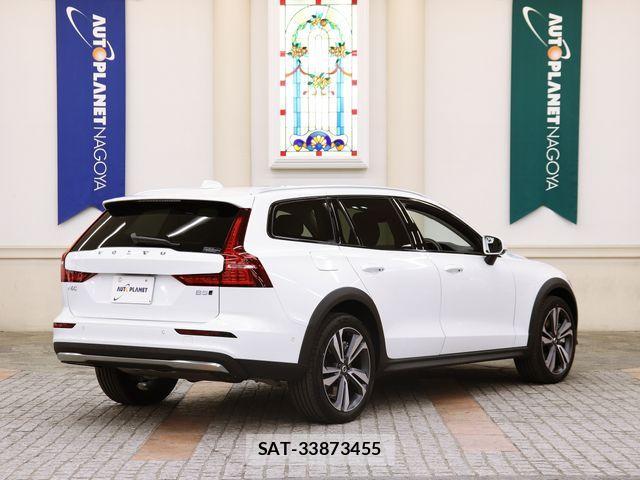 Volvo CROSS COUNTRY 2025-07 4051276-2