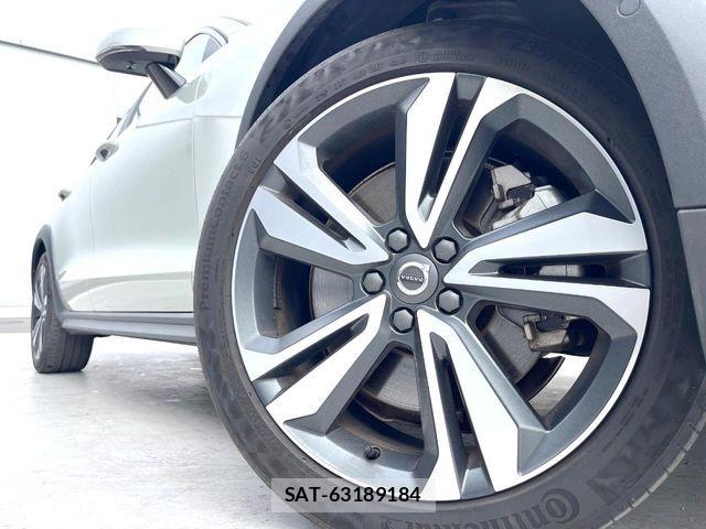 Volvo CROSS COUNTRY 2019-06 4993328-16