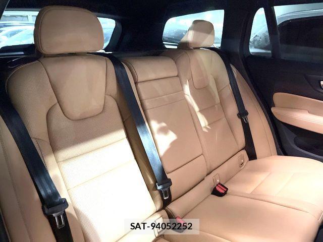 Volvo CROSS COUNTRY 2021-01 6248272-12