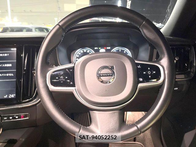 Volvo CROSS COUNTRY 2021-01 6248272-8
