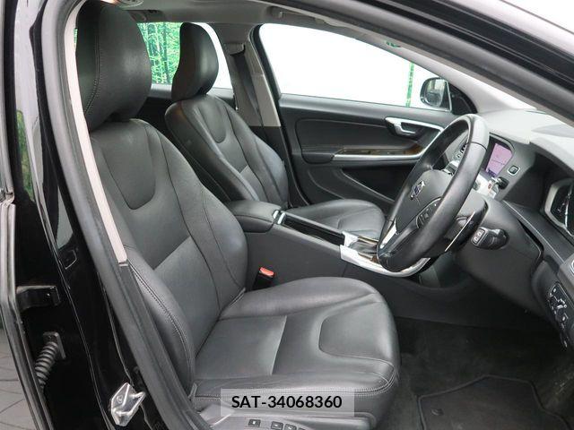 Volvo CROSS COUNTRY 2018-03 6504576-10