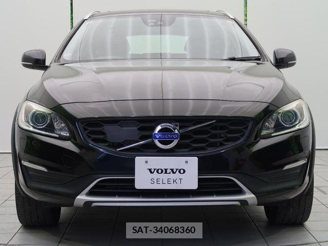 Volvo CROSS COUNTRY 2018-03 6504576-15