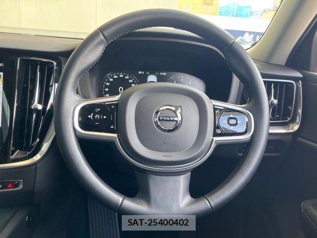 Volvo CROSS COUNTRY 2019-09 6678655-10