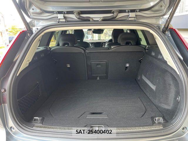Volvo CROSS COUNTRY 2019-09 6678655-11