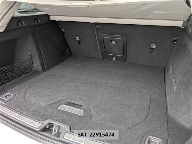 Volvo CROSS COUNTRY 2019-08 6678654-17