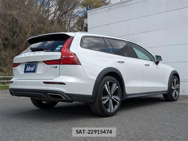 Volvo CROSS COUNTRY 2019-08 6678654-4