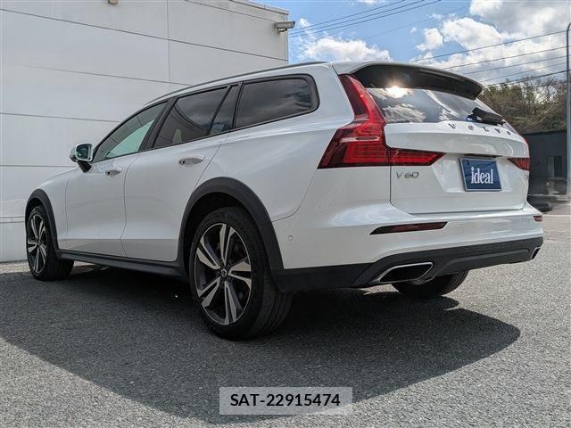 Volvo CROSS COUNTRY 2019-08 6678654-6