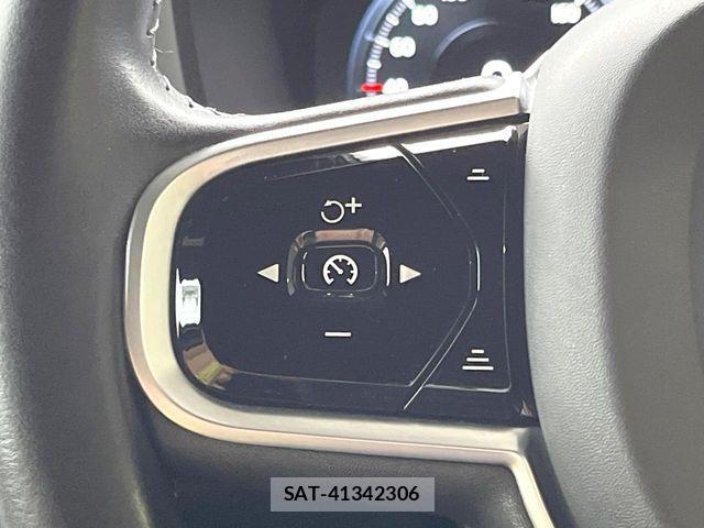 Volvo CROSS COUNTRY 2019-08 6717690-11