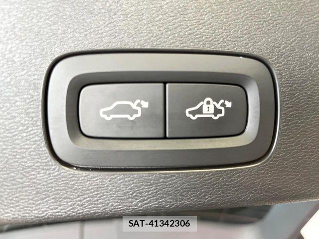 Volvo CROSS COUNTRY 2019-08 6717690-17