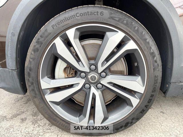 Volvo CROSS COUNTRY 2019-08 6717690-19