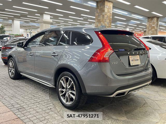 Volvo CROSS COUNTRY 2017-10 6753809-12