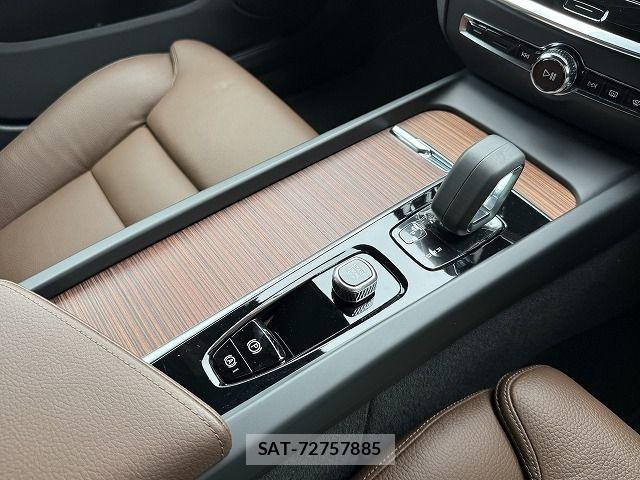 Volvo CROSS COUNTRY 2021-12 7503550-13
