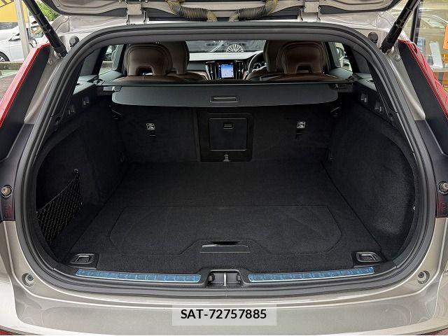 Volvo CROSS COUNTRY 2021-12 7503550-25