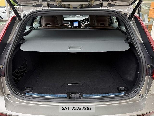 Volvo CROSS COUNTRY 2021-12 7503550-26