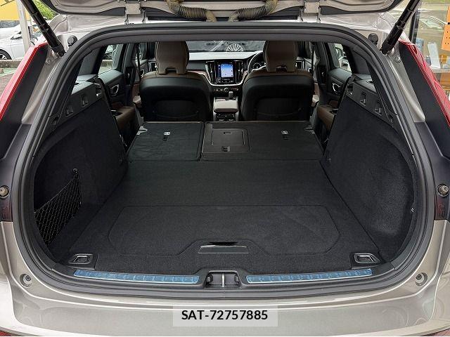 Volvo CROSS COUNTRY 2021-12 7503550-27