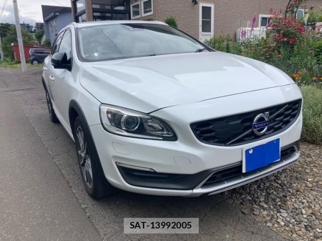 Volvo CROSS COUNTRY 2016-06 7621151-1