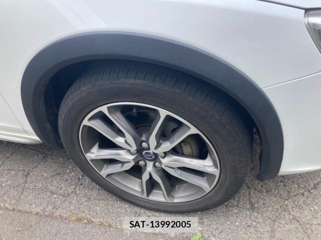 Volvo CROSS COUNTRY 2016-06 7621151-5