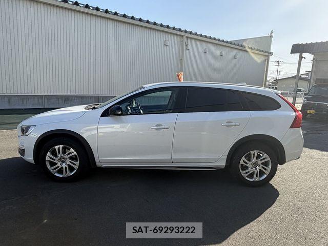 Volvo CROSS COUNTRY 2015-10 7621148-1