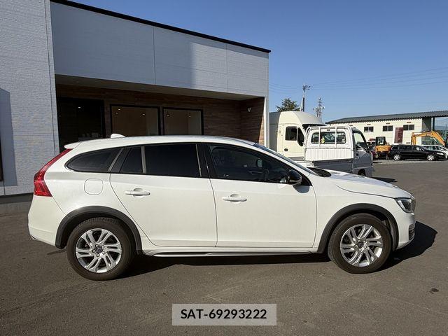 Volvo CROSS COUNTRY 2015-10 7621148-5