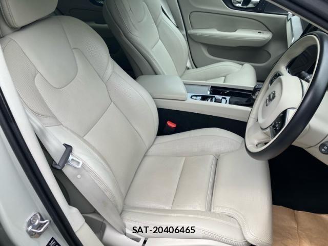 Volvo CROSS COUNTRY 2019-03 7880337-10