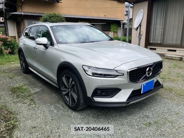 Volvo CROSS COUNTRY 2019-03 7880337-1