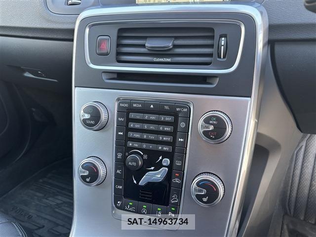 Volvo CROSS COUNTRY 2016-10 8039045-18