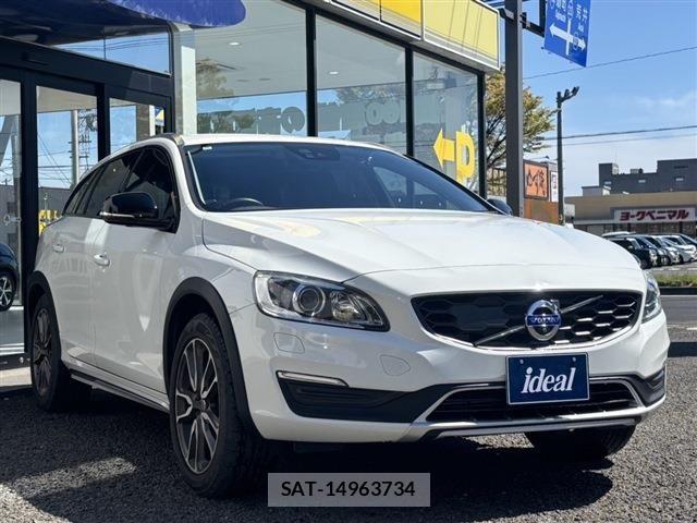 Volvo CROSS COUNTRY 2016-10 8039045-2
