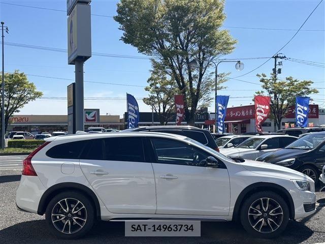 Volvo CROSS COUNTRY 2016-10 8039045-3