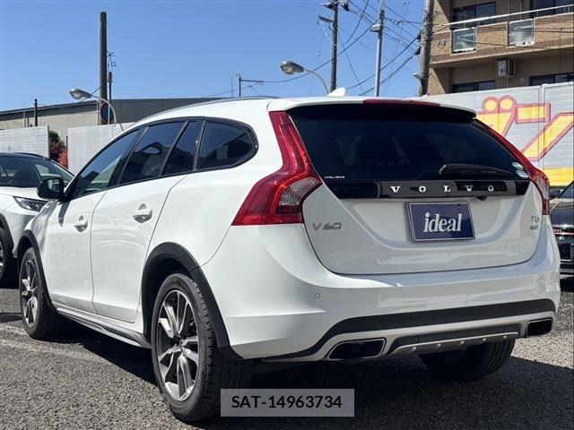 Volvo CROSS COUNTRY 2016-10 8039045-6