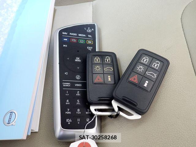 Volvo CROSS COUNTRY 2017-08 8076065-29