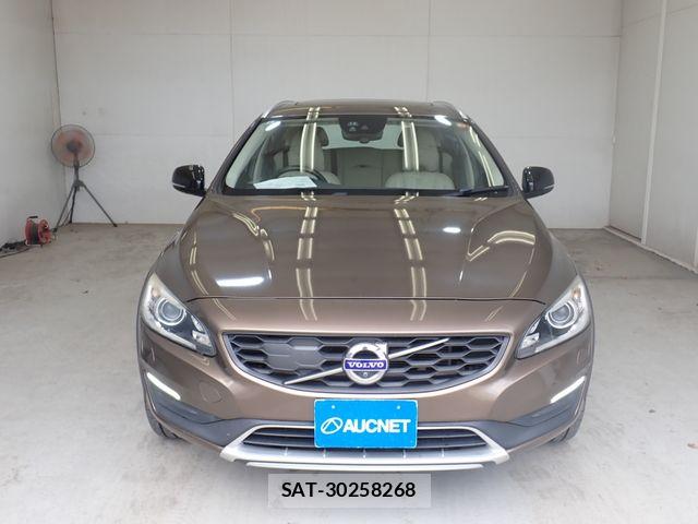 Volvo CROSS COUNTRY 2017-08 8076065-4