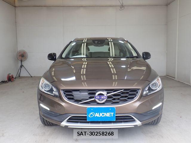Volvo CROSS COUNTRY 2017-08 8076065-5