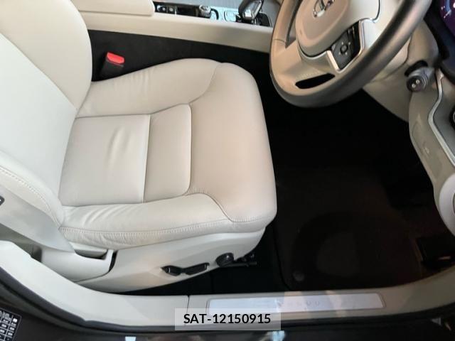 Volvo CROSS COUNTRY 2023-09 8102544-13