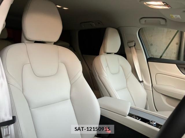 Volvo CROSS COUNTRY 2023-09 8102544-14