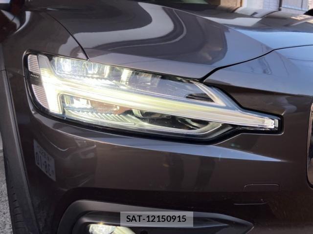 Volvo CROSS COUNTRY 2023-09 8102544-1