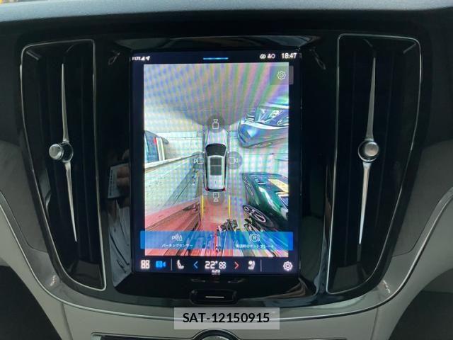 Volvo CROSS COUNTRY 2023-09 8102544-24