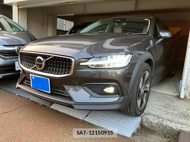 Volvo CROSS COUNTRY 2023-09 8102544-4