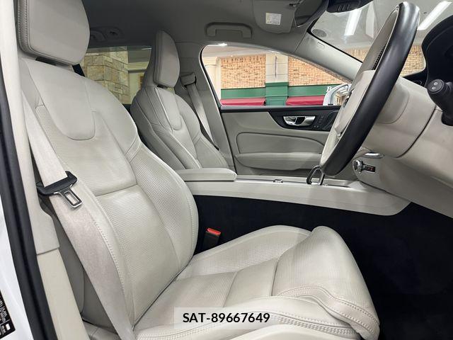 Volvo CROSS COUNTRY 2022-03 8338402-3