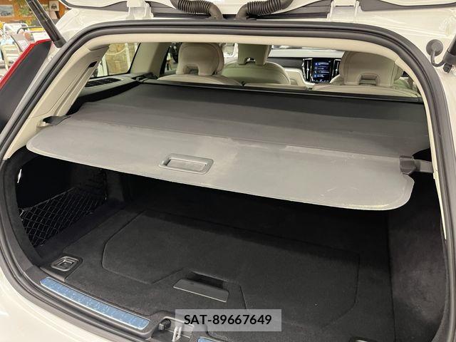 Volvo CROSS COUNTRY 2022-03 8338402-6