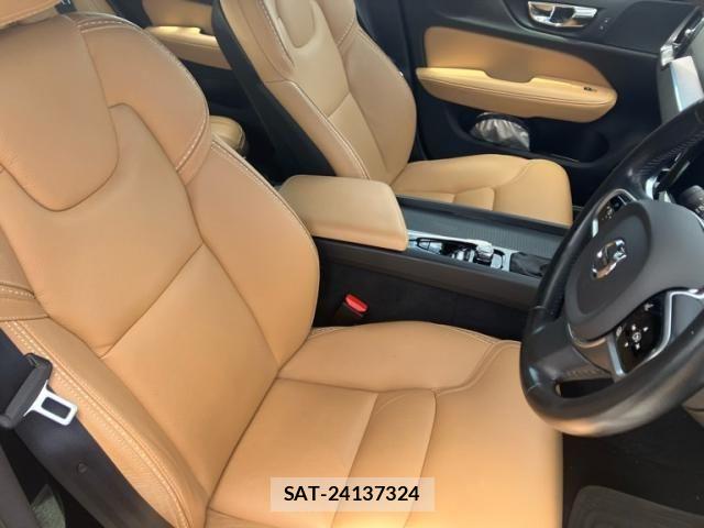 Volvo CROSS COUNTRY 2019-09 8411005-13