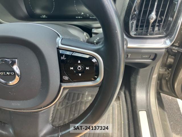 Volvo CROSS COUNTRY 2019-09 8411005-16