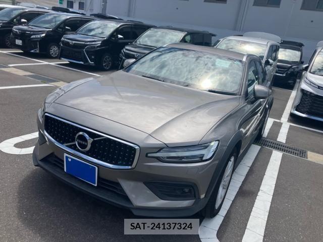 Volvo CROSS COUNTRY 2019-09 8411005-1