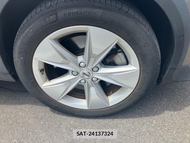 Volvo CROSS COUNTRY 2019-09 8411005-4