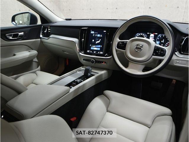 Volvo CROSS COUNTRY 2021-12 8563998-19