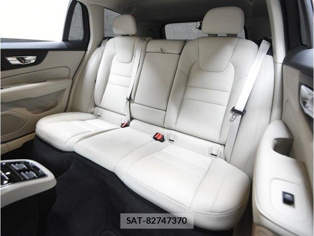 Volvo CROSS COUNTRY 2021-12 8563998-5